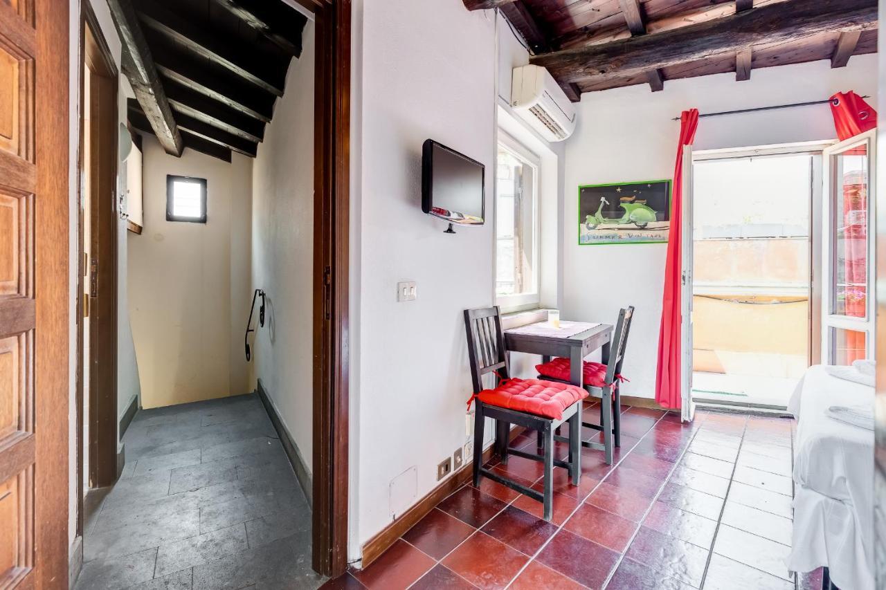 Romantic House With Terrace Appartamento