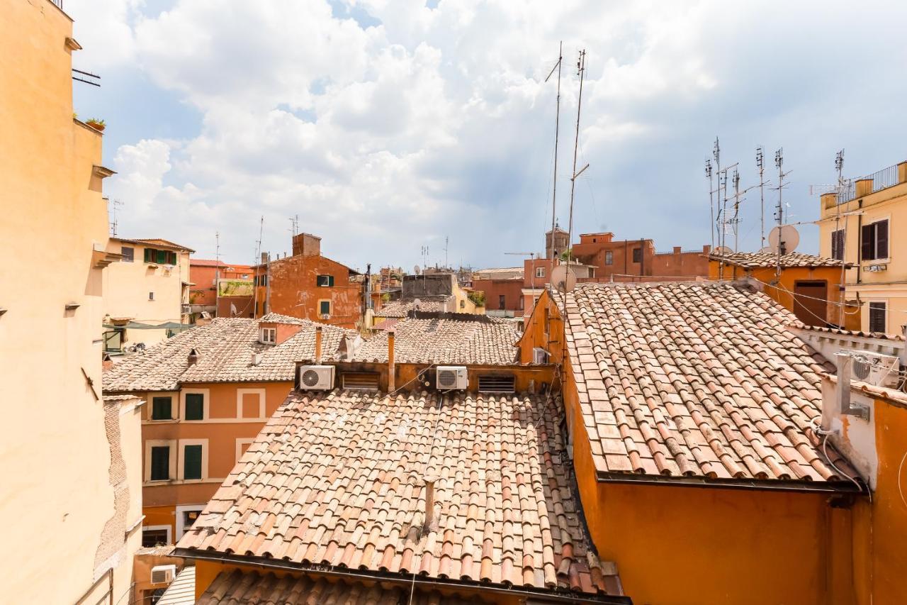 Romantic House With Terrace Appartamento Roma