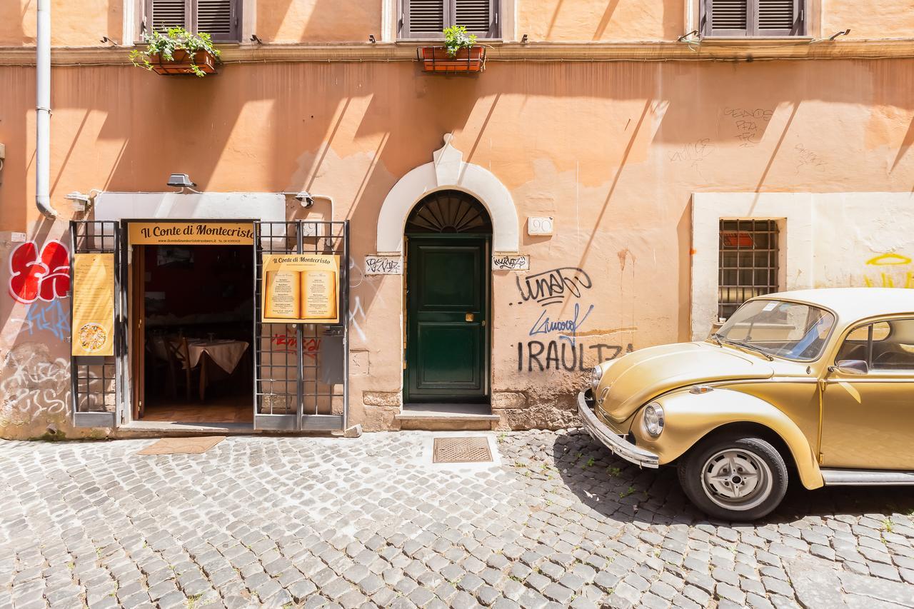 Romantic House With Terrace Appartamento *